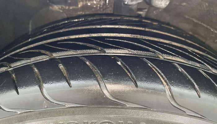 2018 Hyundai Verna 1.6 VTVT SX, Petrol, Manual, 68,123 km, Left Front Tyre Tread