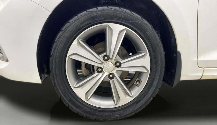 2018 Hyundai Verna 1.6 VTVT SX, Petrol, Manual, 68,123 km, Left Front Wheel