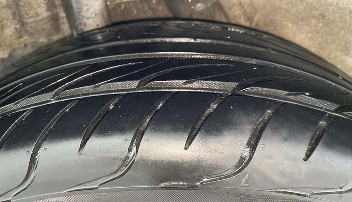 2018 Hyundai Verna 1.6 VTVT SX, Petrol, Manual, 68,123 km, Right Rear Tyre Tread