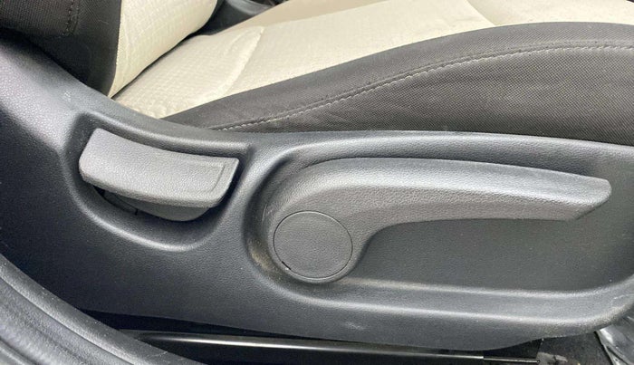 2018 Hyundai Verna 1.6 VTVT SX, Petrol, Manual, 68,123 km, Driver Side Adjustment Panel