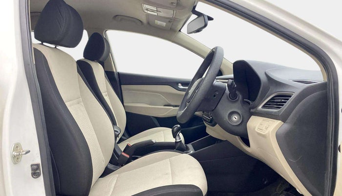 2018 Hyundai Verna 1.6 VTVT SX, Petrol, Manual, 68,123 km, Right Side Front Door Cabin