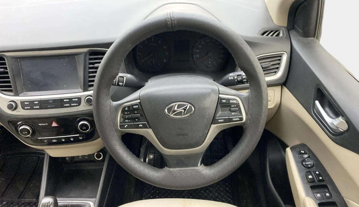 2018 Hyundai Verna 1.6 VTVT SX, Petrol, Manual, 68,123 km, Steering Wheel Close Up