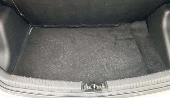 2015 Hyundai Grand i10 ASTA (O) 1.2 KAPPA VTVT, Petrol, Manual, 74,936 km, Boot Inside