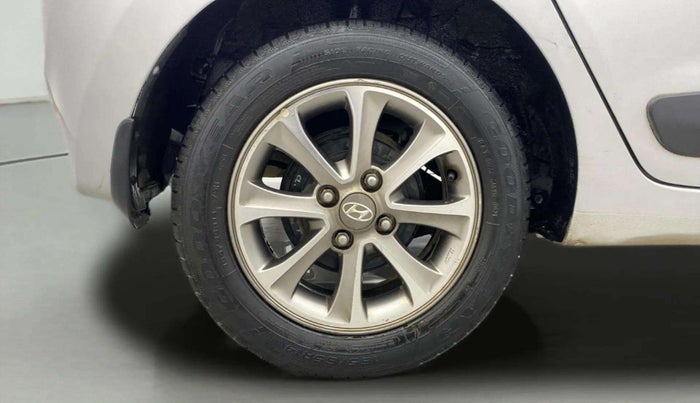 2015 Hyundai Grand i10 ASTA (O) 1.2 KAPPA VTVT, Petrol, Manual, 74,936 km, Right Rear Wheel