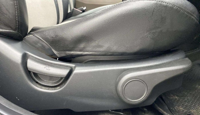 2015 Hyundai Grand i10 ASTA (O) 1.2 KAPPA VTVT, Petrol, Manual, 74,936 km, Driver Side Adjustment Panel