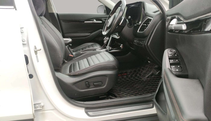 2022 KIA SELTOS GTX PLUS AT 1.5 DIESEL, Diesel, Automatic, 48,674 km, Driver Side Adjustment Panel