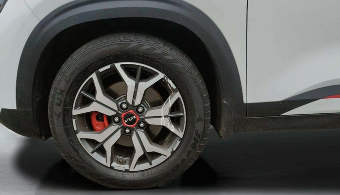2022 KIA SELTOS GTX PLUS AT 1.5 DIESEL, Diesel, Automatic, 48,674 km, Left Front Wheel