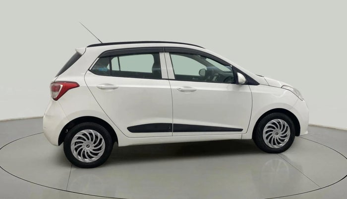 2017 Hyundai Grand i10 SPORTZ 1.2 KAPPA VTVT, Petrol, Manual, 73,725 km, Right Side View