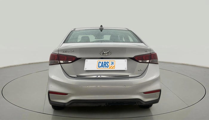 2018 Hyundai Verna 1.6 VTVT SX, Petrol, Manual, 59,585 km, Back/Rear