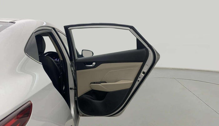 2018 Hyundai Verna 1.6 VTVT SX, Petrol, Manual, 59,585 km, RHS Rear Door