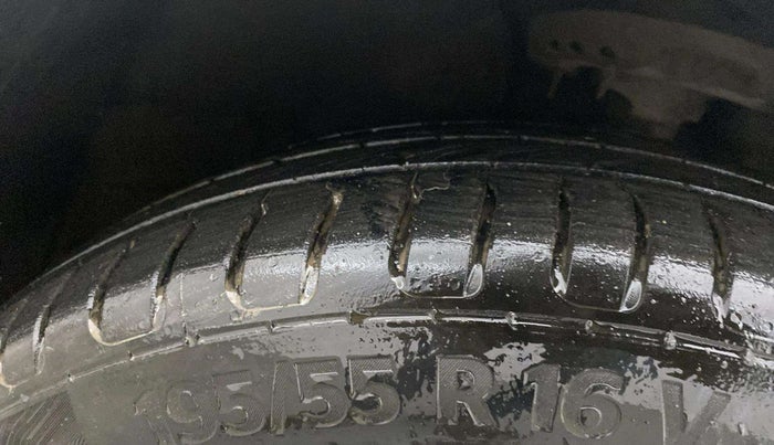 2018 Hyundai Verna 1.6 VTVT SX, Petrol, Manual, 59,585 km, Right Front Tyre Tread