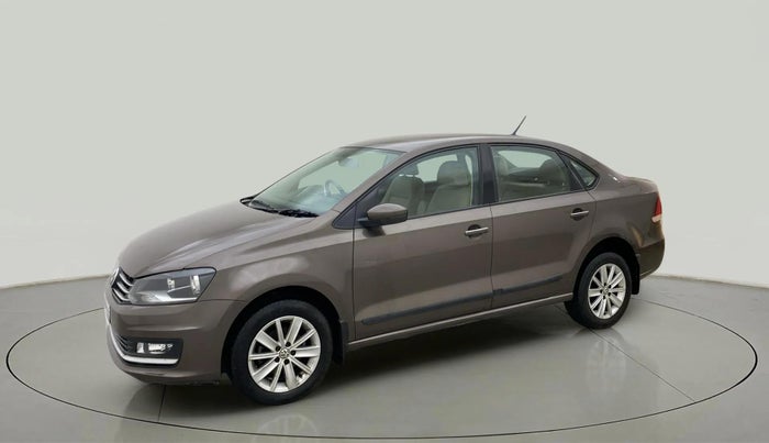 2015 Volkswagen Vento HIGHLINE 1.6 MPI, Petrol, Manual, 62,745 km, Left Front Diagonal