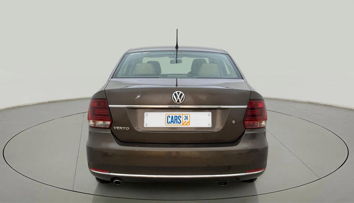 2015 Volkswagen Vento HIGHLINE 1.6 MPI, Petrol, Manual, 62,745 km, Back/Rear