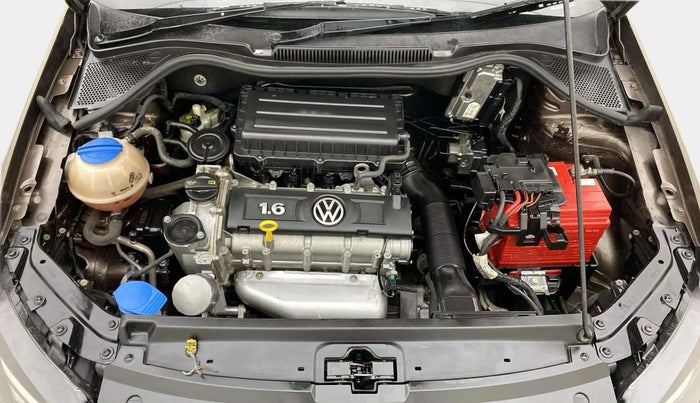 2015 Volkswagen Vento HIGHLINE 1.6 MPI, Petrol, Manual, 62,745 km, Engine View