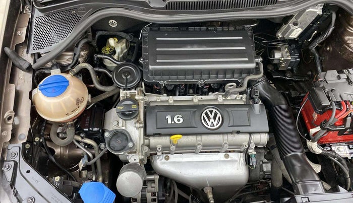 2015 Volkswagen Vento HIGHLINE 1.6 MPI, Petrol, Manual, 62,745 km, Engine View - Right