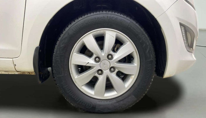 2014 Hyundai Elite i20 SPORTZ 1.2, Petrol, Manual, 70,138 km, Right Front Wheel