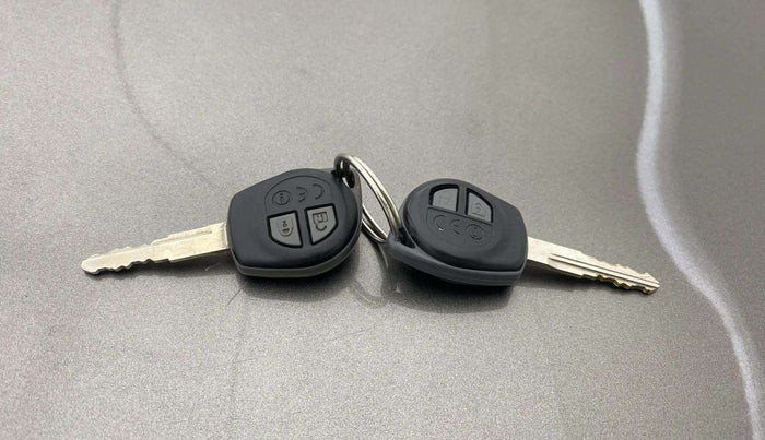 2017 Maruti Dzire VXI AMT, Petrol, Automatic, 58,792 km, Key Close Up