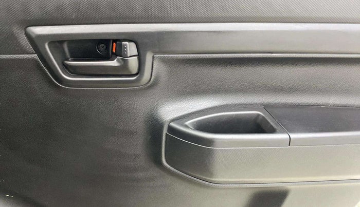 2020 Maruti S PRESSO VXI+, Petrol, Manual, 23,505 km, Driver Side Door Panels Control
