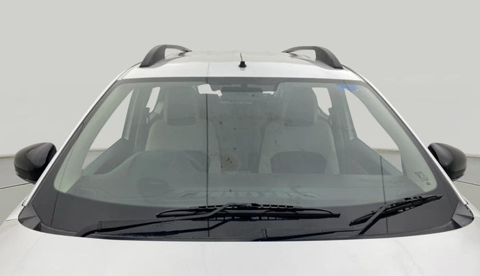 2022 Renault TRIBER RXT AMT, Petrol, Automatic, 16,104 km, Front Windshield