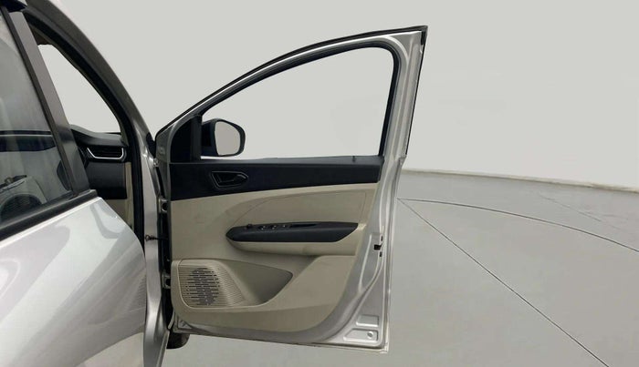 2022 Renault TRIBER RXT AMT, Petrol, Automatic, 16,104 km, RHS Front Door