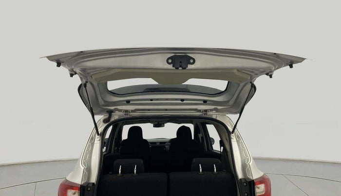 2022 Renault TRIBER RXT AMT, Petrol, Automatic, 16,104 km, Boot Door Open