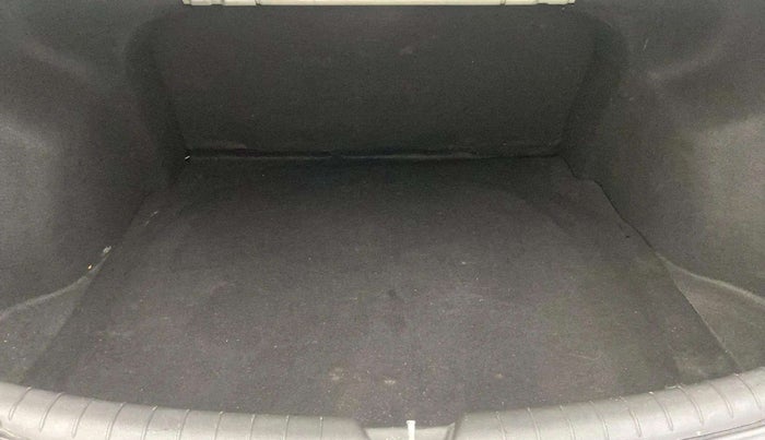 2018 Hyundai Verna 1.6 VTVT SX, Petrol, Manual, 29,835 km, Boot Inside