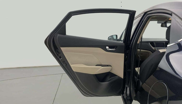 2018 Hyundai Verna 1.6 VTVT SX, Petrol, Manual, 29,835 km, LHS Rear Door