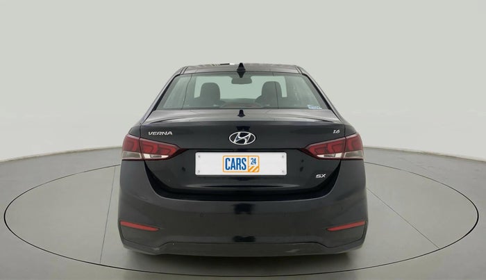 2018 Hyundai Verna 1.6 VTVT SX, Petrol, Manual, 29,835 km, Back/Rear