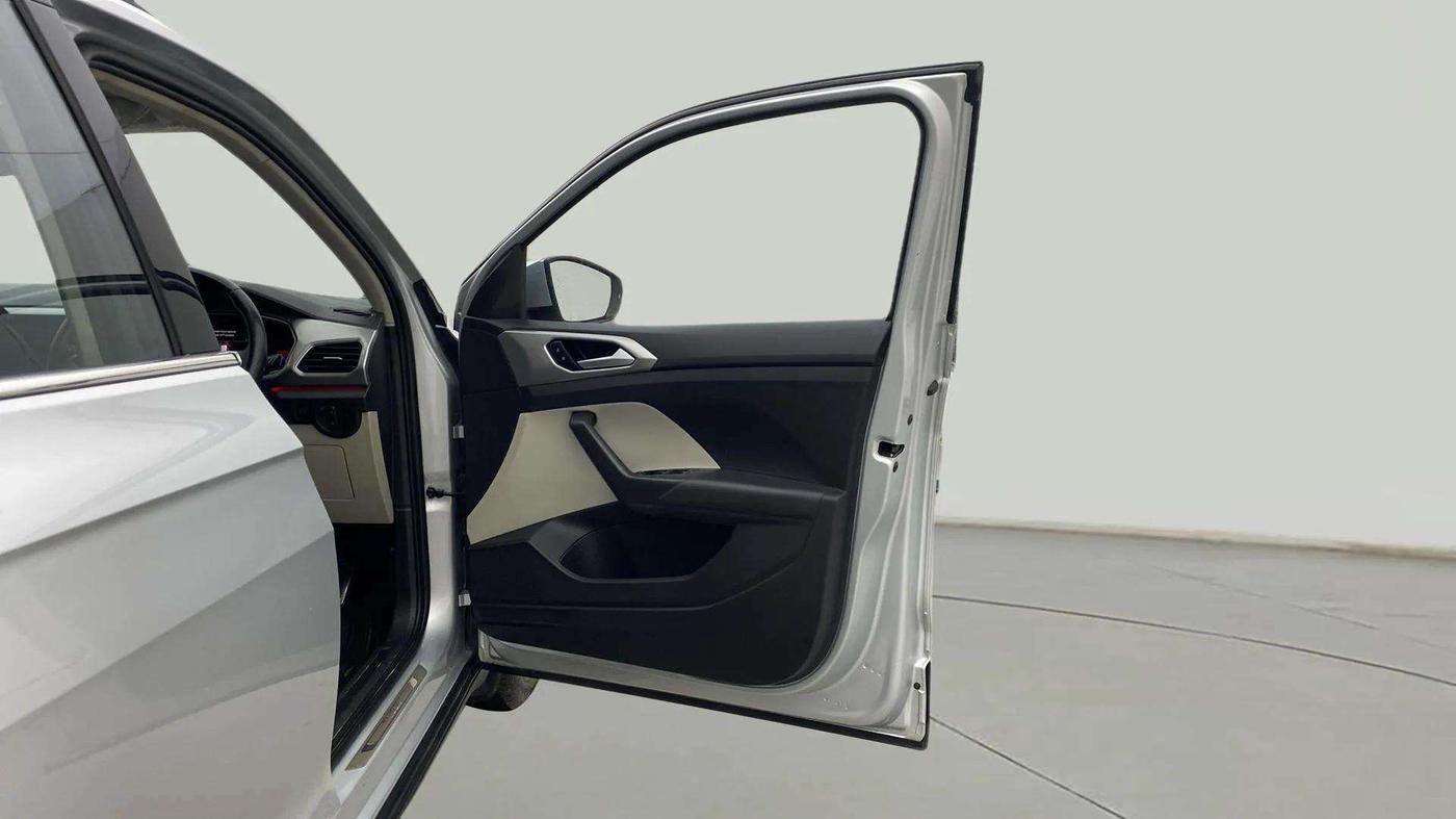 2022 Volkswagen TAIGUN GT PLUS 1.5 TSI DSG, Petrol, Automatic, 78,997 km, RHS Front Door