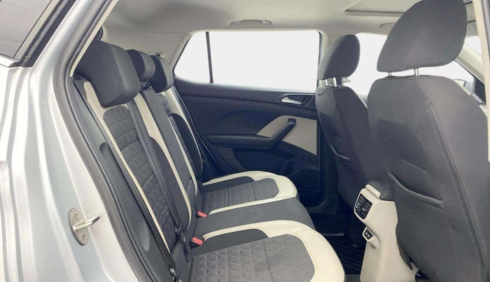 2022 Volkswagen TAIGUN GT PLUS 1.5 TSI DSG, Petrol, Automatic, 78,615 km, Right Side Rear Door Cabin