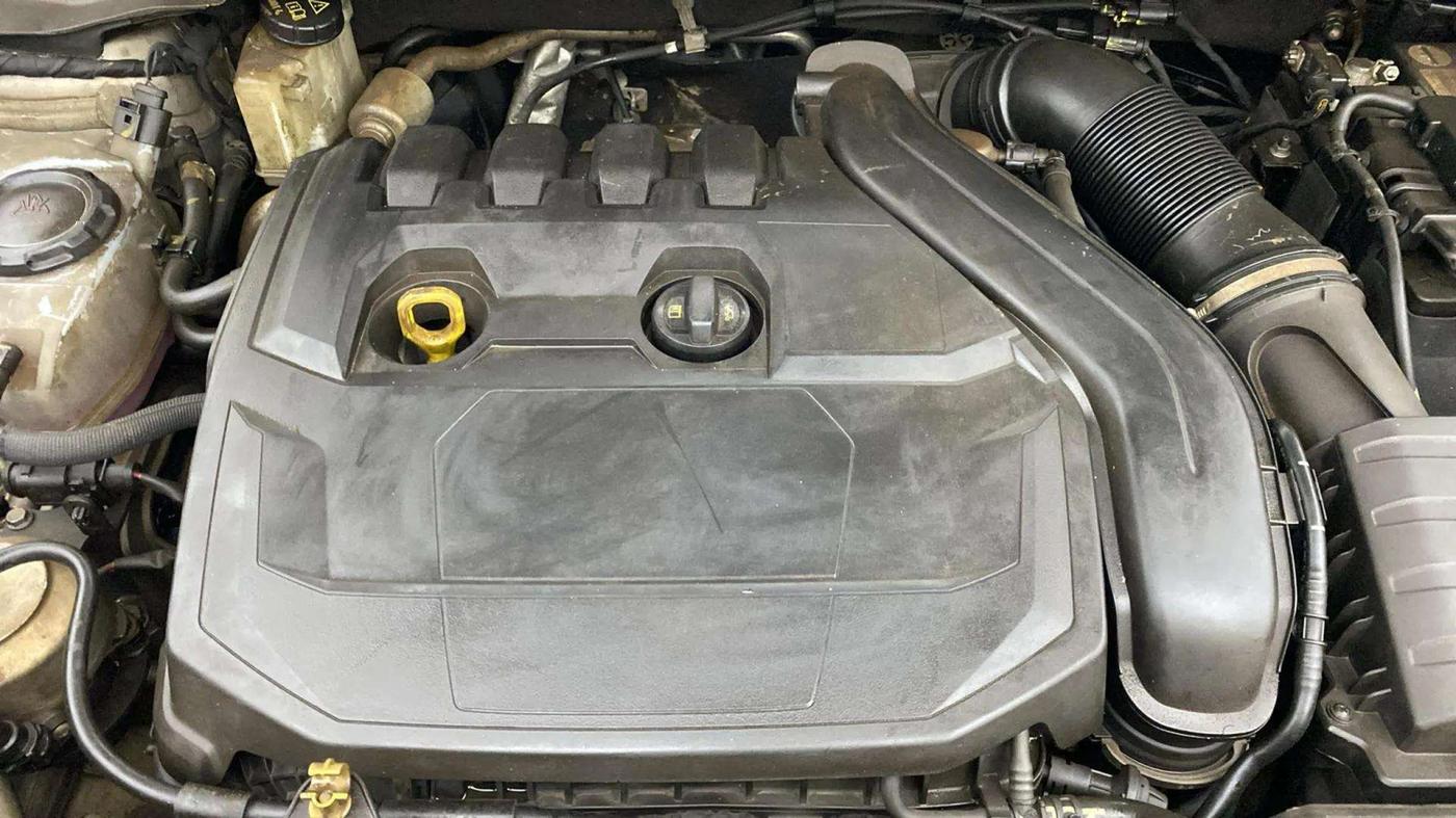 2022 Volkswagen TAIGUN GT PLUS 1.5 TSI DSG, Petrol, Automatic, 78,997 km, Engine View