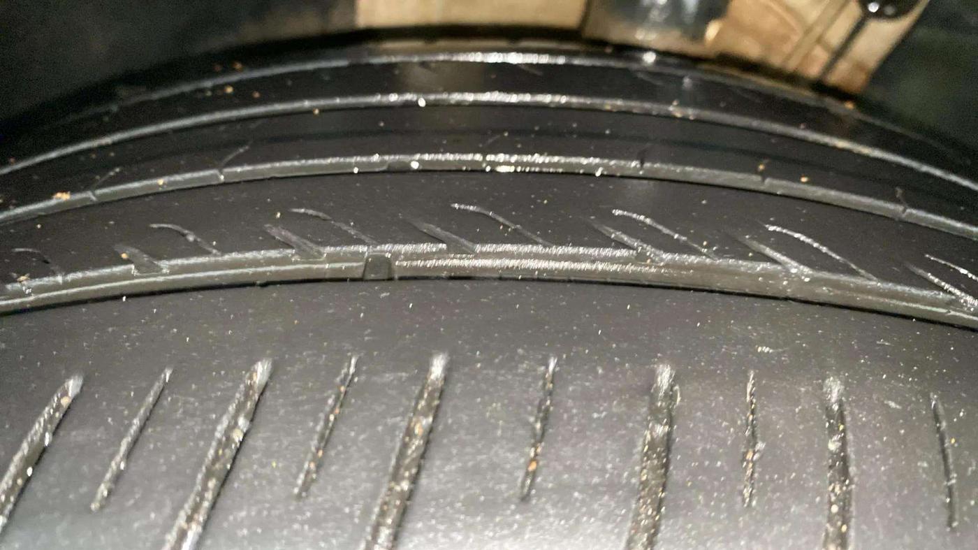2022 Volkswagen TAIGUN GT PLUS 1.5 TSI DSG, Petrol, Automatic, 78,997 km, Left Front Tyre Tread