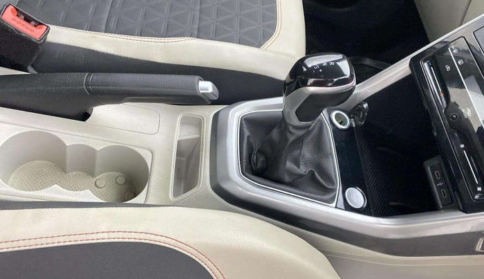 2022 Volkswagen TAIGUN GT PLUS 1.5 TSI DSG, Petrol, Automatic, 78,615 km, Gear Lever