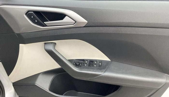 2022 Volkswagen TAIGUN GT PLUS 1.5 TSI DSG, Petrol, Automatic, 78,615 km, Driver Side Door Panels Control