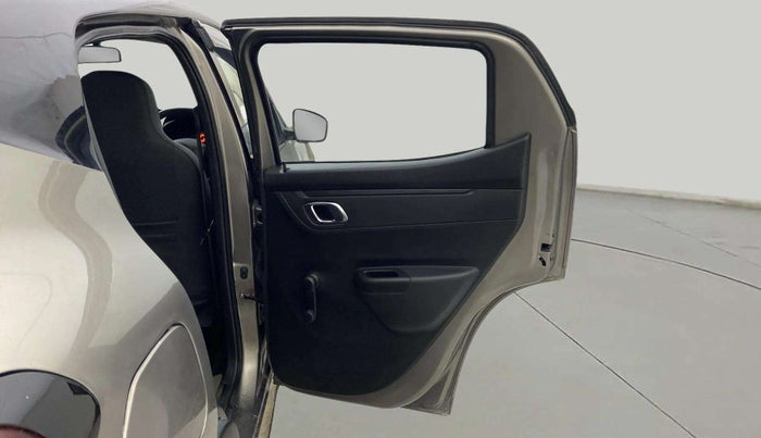 2018 Renault Kwid RXT 1.0 AMT (O), Petrol, Automatic, 17,563 km, RHS Rear Door