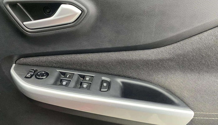 2021 Nissan MAGNITE XV PREMIUM DUAL TONE, Petrol, Manual, 27,874 km, Driver Side Door Panels Control