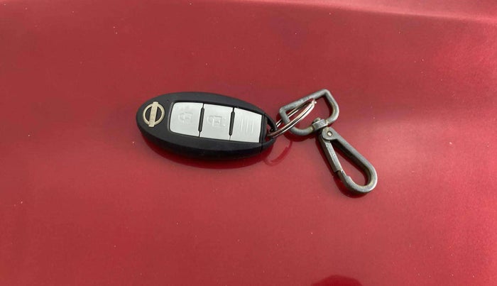 2021 Nissan MAGNITE XV PREMIUM DUAL TONE, Petrol, Manual, 27,874 km, Key Close Up