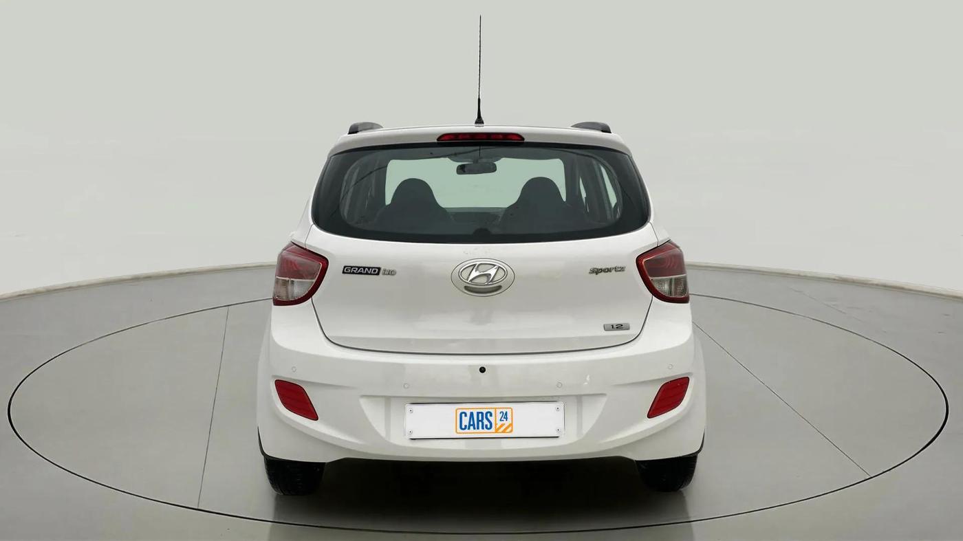 2016 Hyundai Grand i10 SPORTZ 1.2 KAPPA VTVT, Petrol, Manual, 67,555 km, Back/Rear