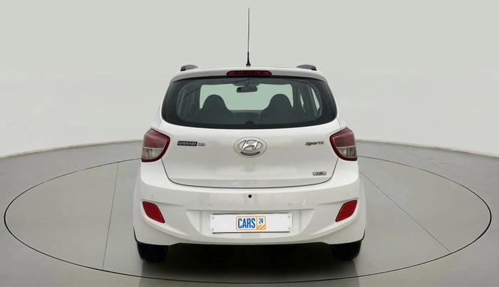 2016 Hyundai Grand i10 SPORTZ 1.2 KAPPA VTVT, Petrol, Manual, 67,555 km, Back/Rear