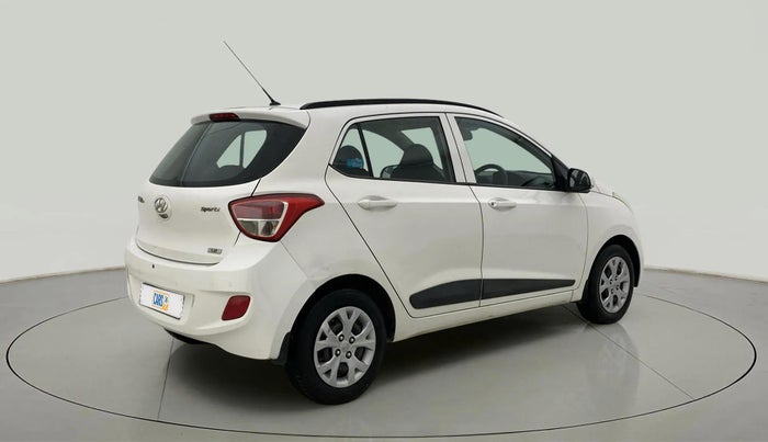 2016 Hyundai Grand i10 SPORTZ 1.2 KAPPA VTVT, Petrol, Manual, 67,555 km, Right Back Diagonal