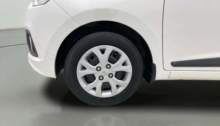 2016 Hyundai Grand i10 SPORTZ 1.2 KAPPA VTVT, Petrol, Manual, 67,555 km, Left Front Wheel