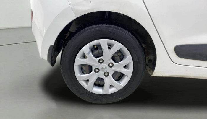 2016 Hyundai Grand i10 SPORTZ 1.2 KAPPA VTVT, Petrol, Manual, 67,555 km, Right Rear Wheel