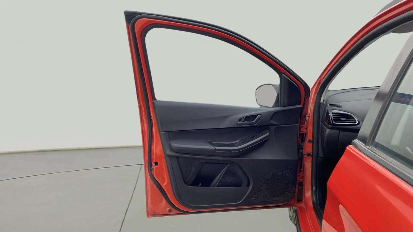 2022 Tata TIAGO NRG XZ MT, Petrol, Manual, 10,893 km, LHS Front Door