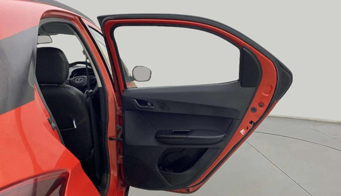 2022 Tata TIAGO NRG XZ MT, Petrol, Manual, 10,893 km, RHS Rear Door