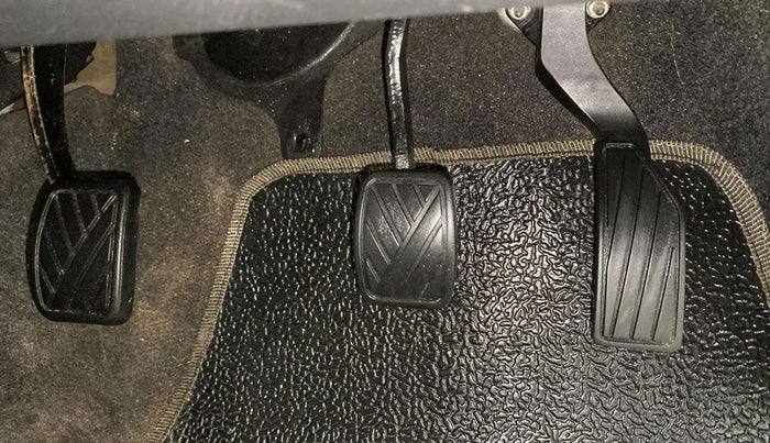 2012 Maruti Ritz VXI, Petrol, Manual, 88,506 km, Pedals
