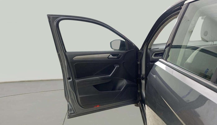 2021 Volkswagen T-ROC 1.5 TSI AT, Petrol, Automatic, 77,848 km, LHS Front Door