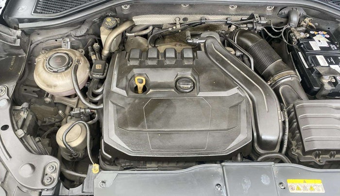 2021 Volkswagen T-ROC 1.5 TSI AT, Petrol, Automatic, 77,848 km, Engine View - Right