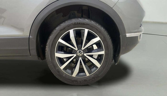 2021 Volkswagen T-ROC 1.5 TSI AT, Petrol, Automatic, 77,848 km, Left Rear Wheel