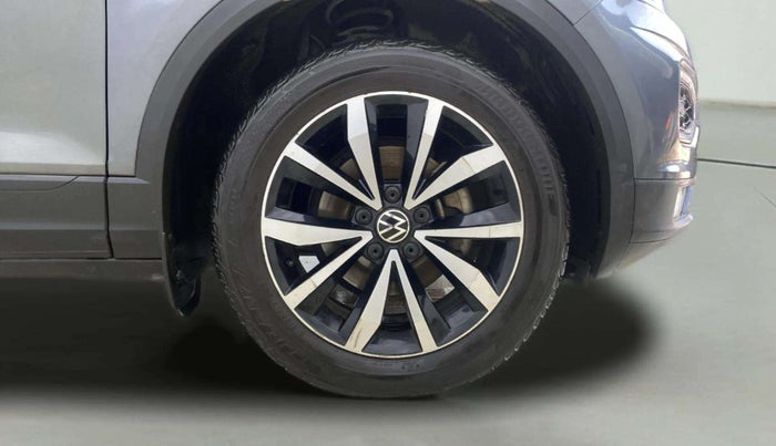 2021 Volkswagen T-ROC 1.5 TSI AT, Petrol, Automatic, 77,848 km, Right Front Wheel