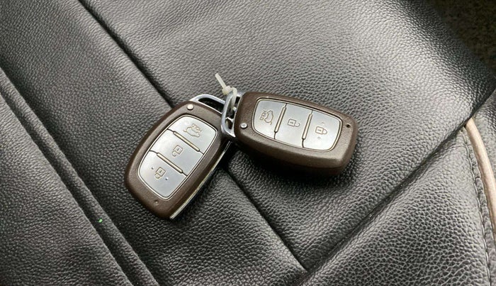 2018 Hyundai Creta SX (O) 1.6 PETROL, Petrol, Manual, 72,351 km, Key Close Up